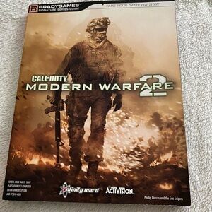 Call of Duty Modern Warfare 2 players guide trade paperback 2009​​​​